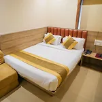 Skylink Hospitality Next To Amber Imperial Mumbai