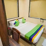 Hotel Skylink Hospitality Next To Amber Imperial