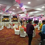 Hotel House Juhu, Santacruz West,