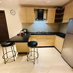 1.5Br Service Apartment In Bkc By Florastays