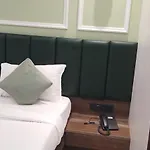 Shine Hospitality Group Hotel Mumbai