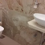Shine Hospitality Group 2* Mumbai