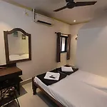 Hotel Rupali