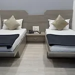 Oasis Hotel
