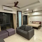 Bkc Nest 1Bhk Studio Apartment
