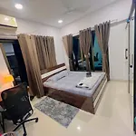 1 Private Room With Free Food At Gorgaon