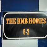 Independent Garden Cottage-Bandra-Carter Road