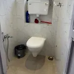 Spacious 2 Bhk With Balcony In Bandra Apartment *