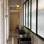 Spacious 2 Bhk Apartment With Balcony In Bandra