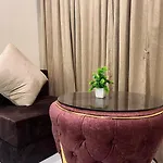 Ivy Splendour Private B, Oshiwara *