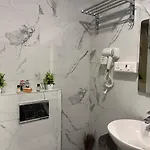 Apartment Ivy Splendour Private B, Oshiwara