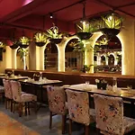 Aura - Near Malad Link Road Hotel