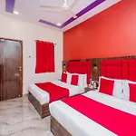 Priceless Exhibition Centre Goregaon West 2*