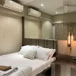 Downtown Lux Apartment 2Bhk, Mahalaxmi 1501