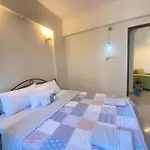 Slow Living At Bohemian Blue Door Home Near Atal Setu