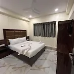 Rinza Residency Hotel 5*
