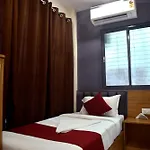 Vogue Near Nesco Exhibition Centre Apartment