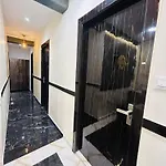 Hotel Rinza Residency