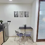 Apartment Lite - Kurla West
