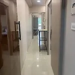 Downtown 2 Bed Apt, Mahalakshmi 202