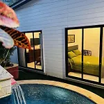 Verandah Myrah 2bh With Plunge Pool *