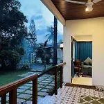 Verandah Myrah 2bh With Plunge Pool Villa *