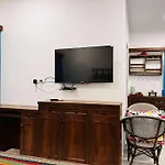 Verandah Myrah 2bh With Plunge Pool Villa *