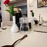 Apartment White House By Maxxvalue Service Bandra Mumbai