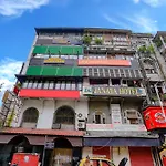 Fabexpress Colaba Grand - 700M From Gateway Of India