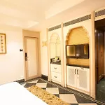 Hotel Bawa Continental Juhu Beach