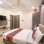 Fabhotel Well Back 3*