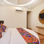 Hotel Fabhotel Well Back 3*