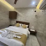 Hostel Elliott *