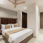 Metromax Andheri Hotel