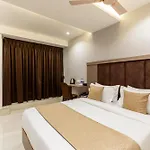 Metromax Andheri Hotel 3*