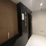 Metromax Andheri Hotel 3*