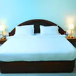 Country & By Turtle - Airport 4* Mumbai