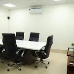 Hotel Country & By Turtle - Airport