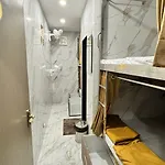 Hostel Elliott *