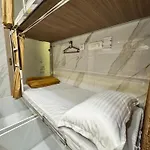 Elliott Hostel