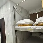 Elliott Hostel Mumbai