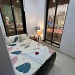 Budget Friendly 2bhk At Pali Hill * Mumbai