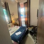 Budget Friendly 2bhk At Pali Hill Apartment