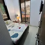Budget Friendly 2bhk At Pali Hill Apartment