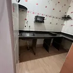 Budget Friendly 2bhk At Pali Hill Apartment *