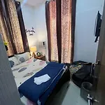 Budget Friendly 2bhk At Pali Hill Apartment *