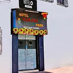 Super Hotel O Kailash Park Near Sakinaka Metro Station