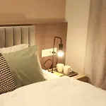 Downtown 2 And Half Bhk Appt Mahalaxmi, 1201