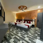 Glitz Golden Sands - Nr Asalpha Metro Station Hotel Mumbai