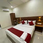 Glitz Golden Sands - Nr Asalpha Metro Station Hotel Mumbai